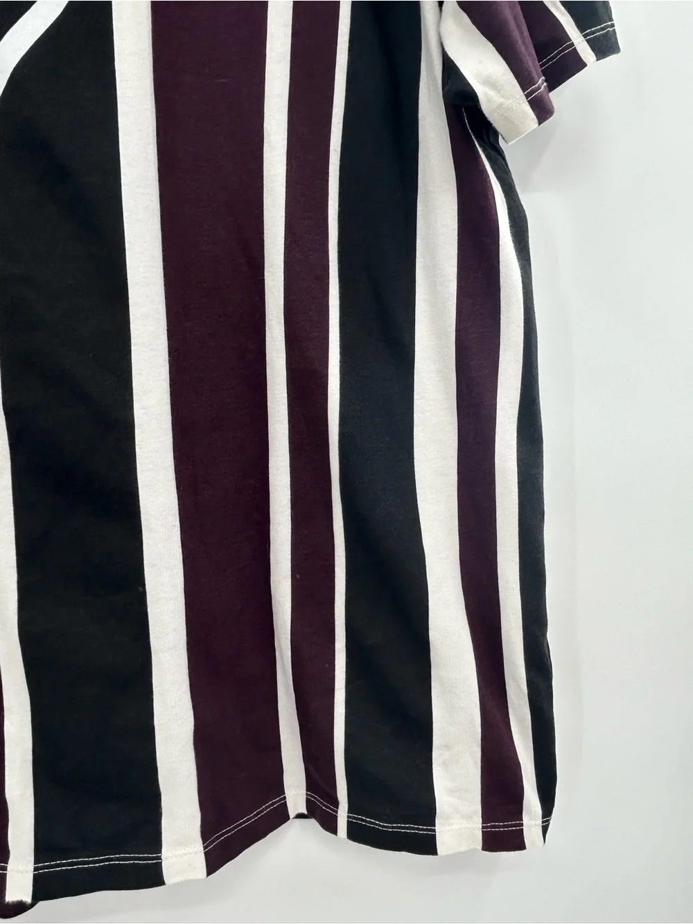 Guess Originals Oversized Striped T-Shirt XL - Picture 14 of 14
